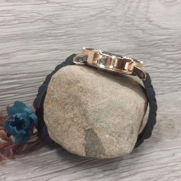 Unisex Bracelet Watch Black Gold Tone Soft Flexible Silicone Band Wristwatch - Picture 11 of 14